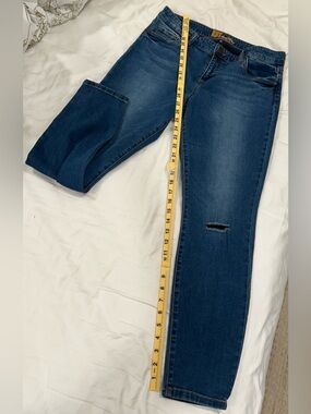 KUT from the Kloth Women’s Jeans Size 12 Medium Wash Distressed Skinny Stretch